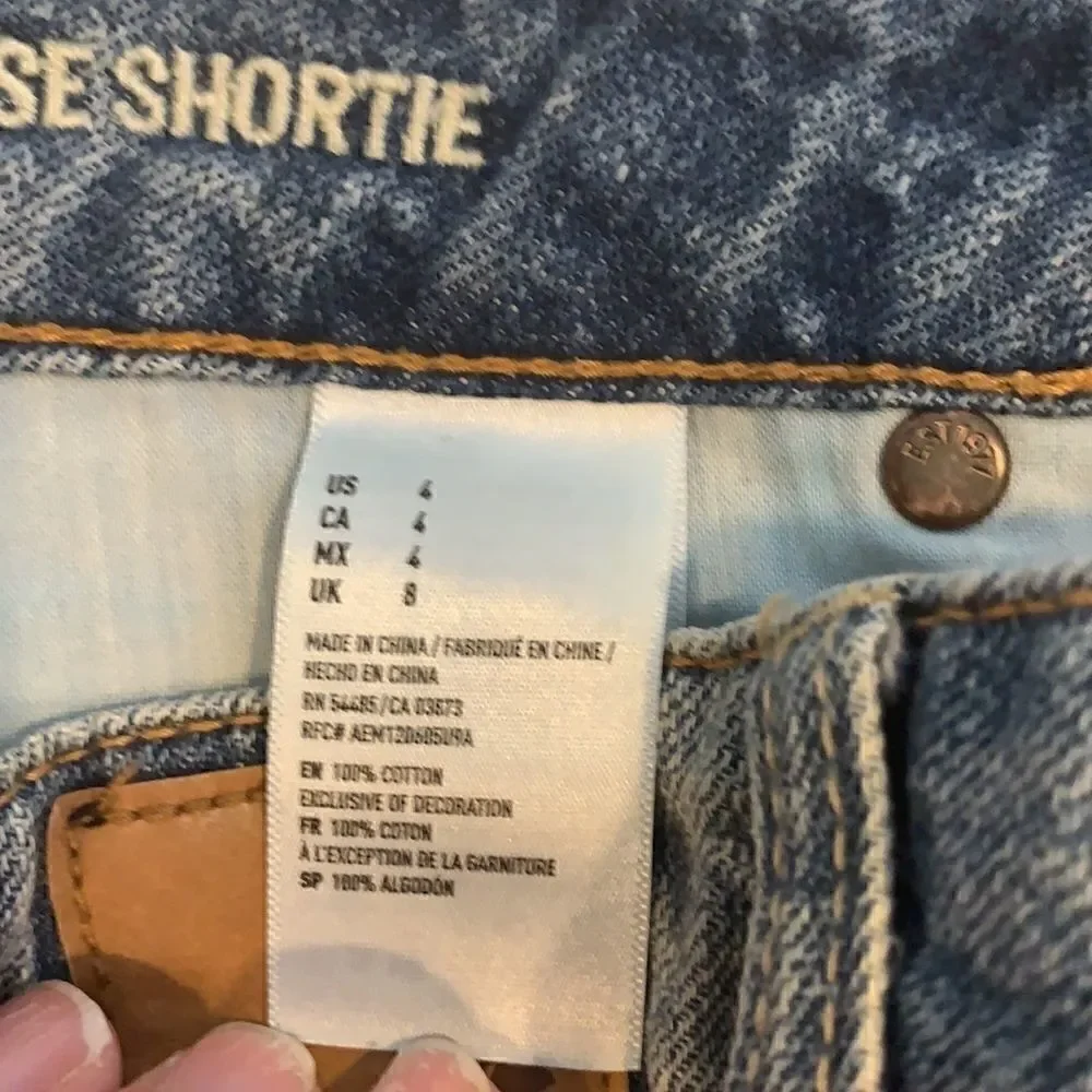 American Eagle high rise shortie denim shorts size 4